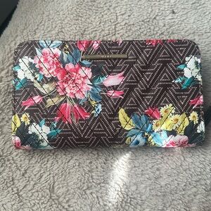 NWOT Aldo Floral Clutch/Wristlet